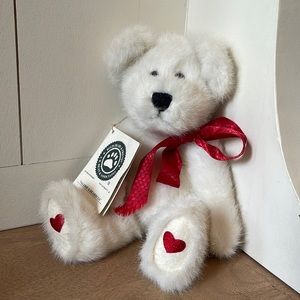 NWT Boyds Bears & Friends “Valerie B. Bearhugs” Bear